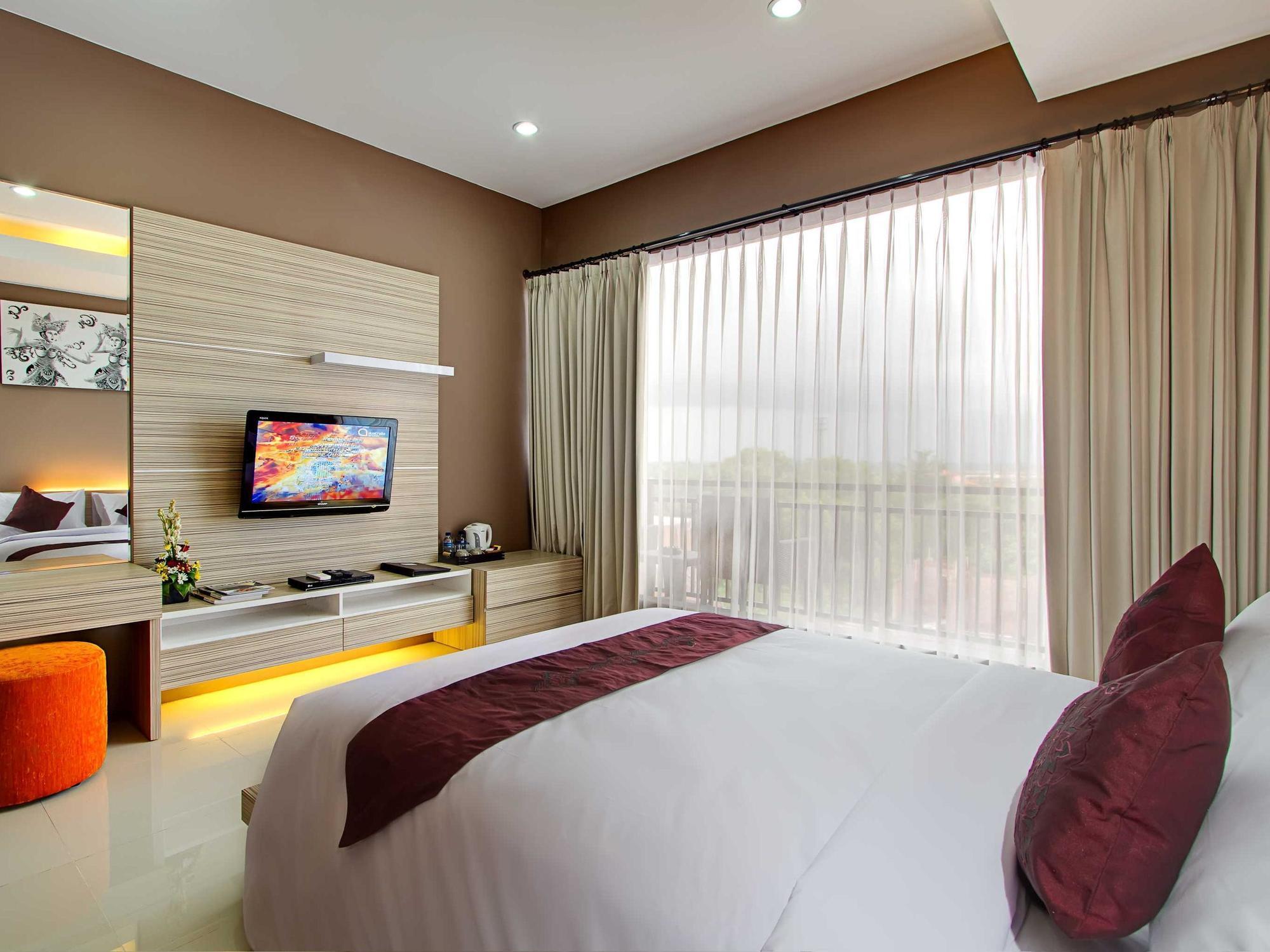 Parkside Denbukit Residence & Suite Jimbaran Exterior photo