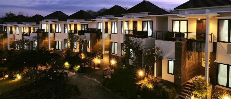 Parkside Denbukit Residence & Suite Jimbaran Exterior photo