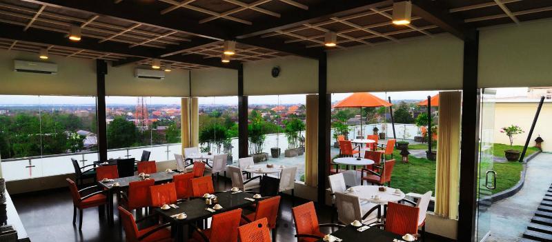 Parkside Denbukit Residence & Suite Jimbaran Exterior photo