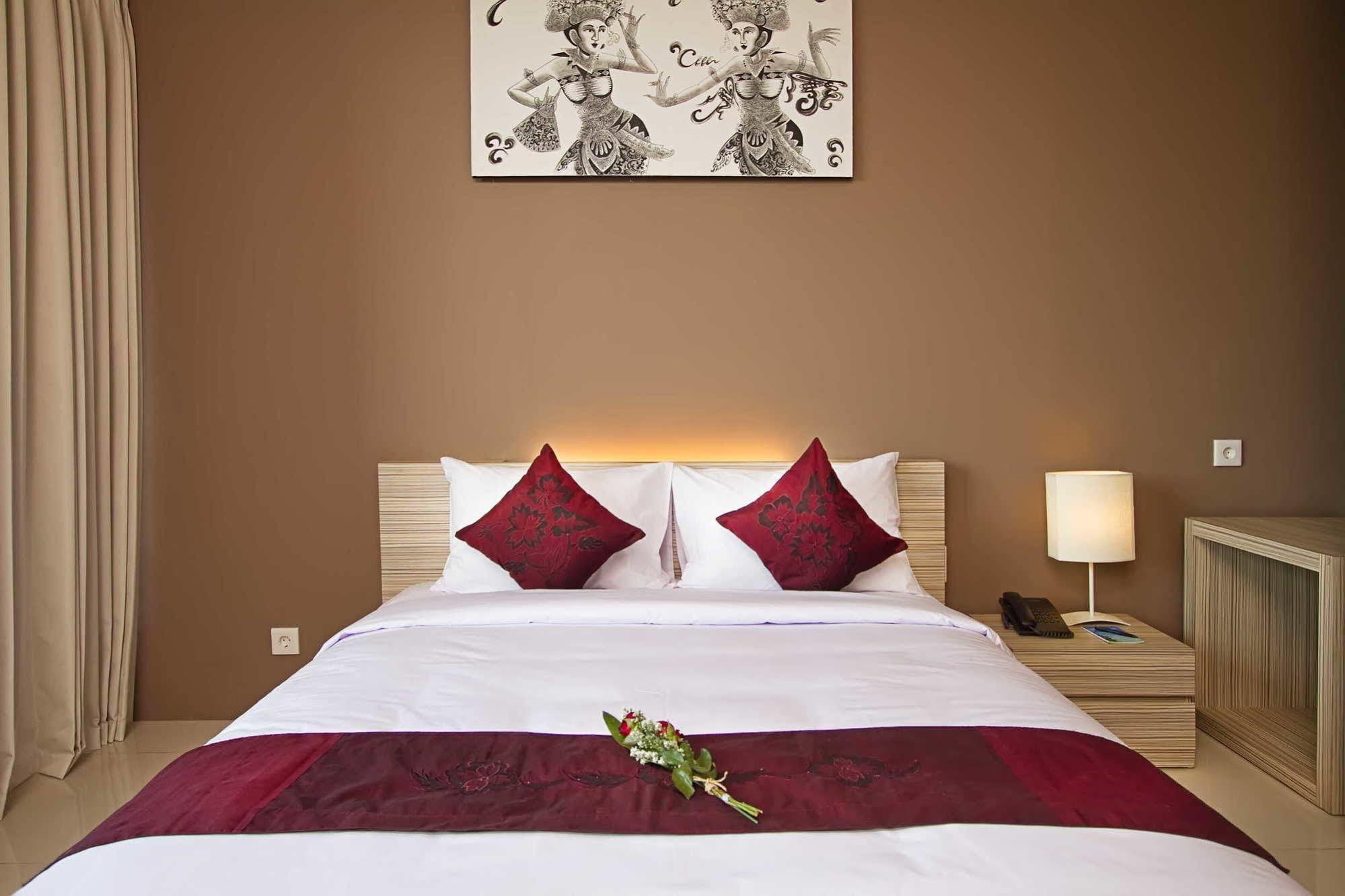Parkside Denbukit Residence & Suite Jimbaran Exterior photo