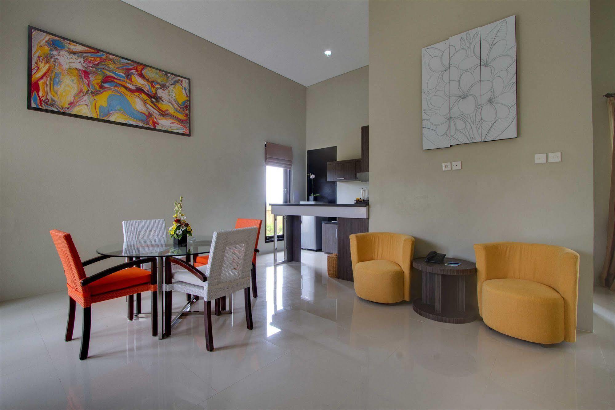 Parkside Denbukit Residence & Suite Jimbaran Exterior photo