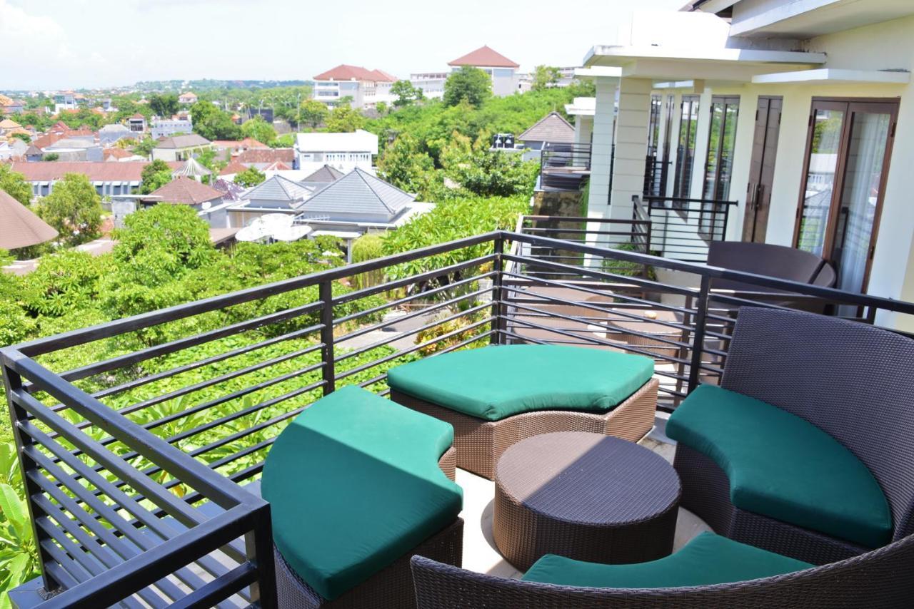 Parkside Denbukit Residence & Suite Jimbaran Exterior photo